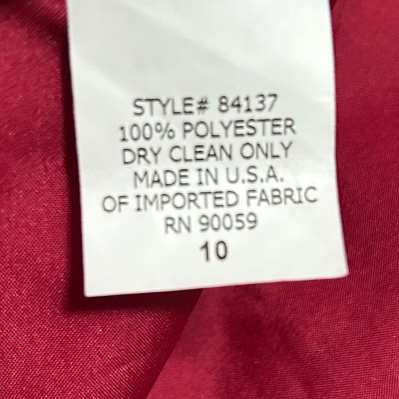 David's Bridal Red Pencil Skirt 10 Silky Satin Christmas Office Holiday Party - Picture 7 of 10